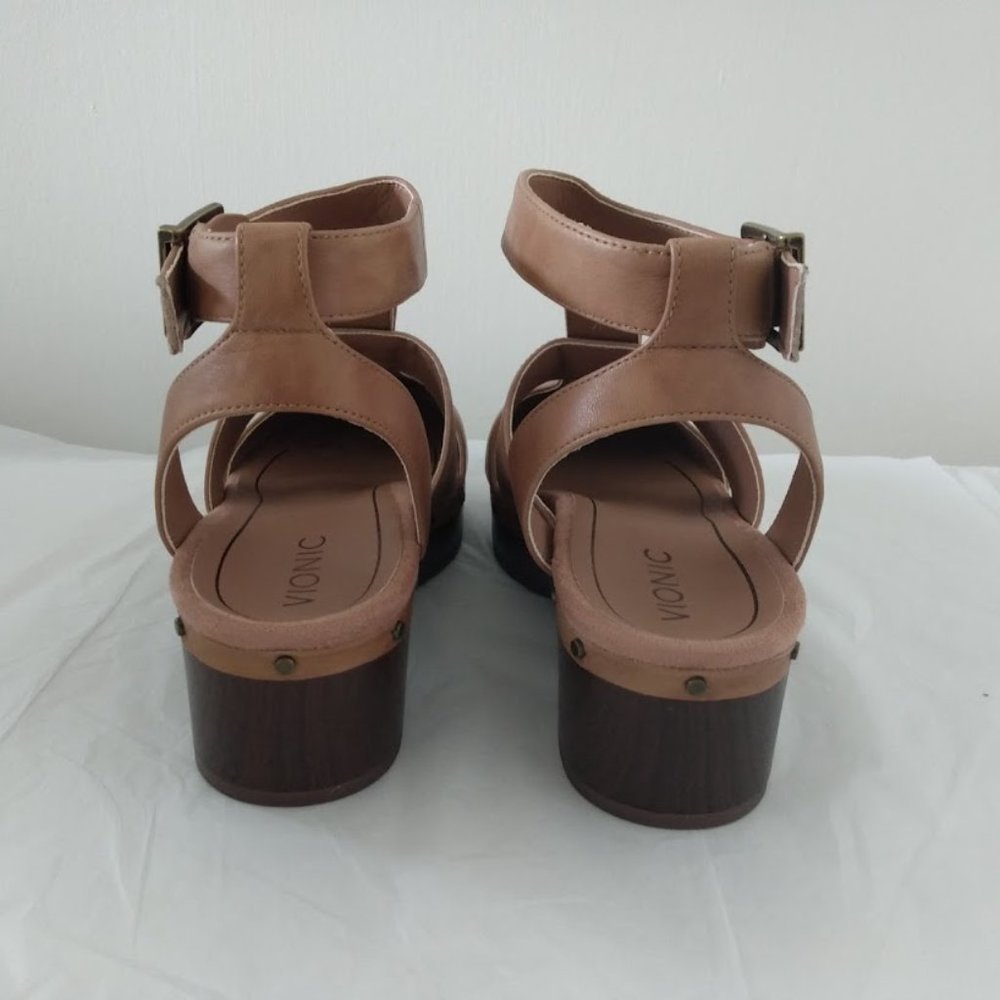 Vionic Day Faye Clog - Picture 6 of 8